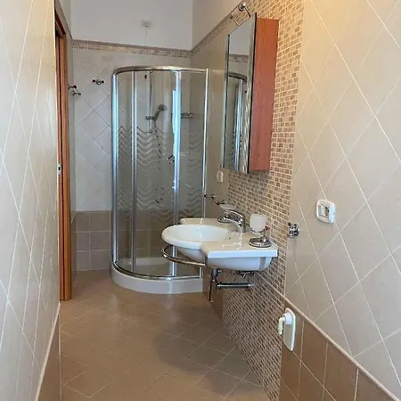 In 42842 Apartment *